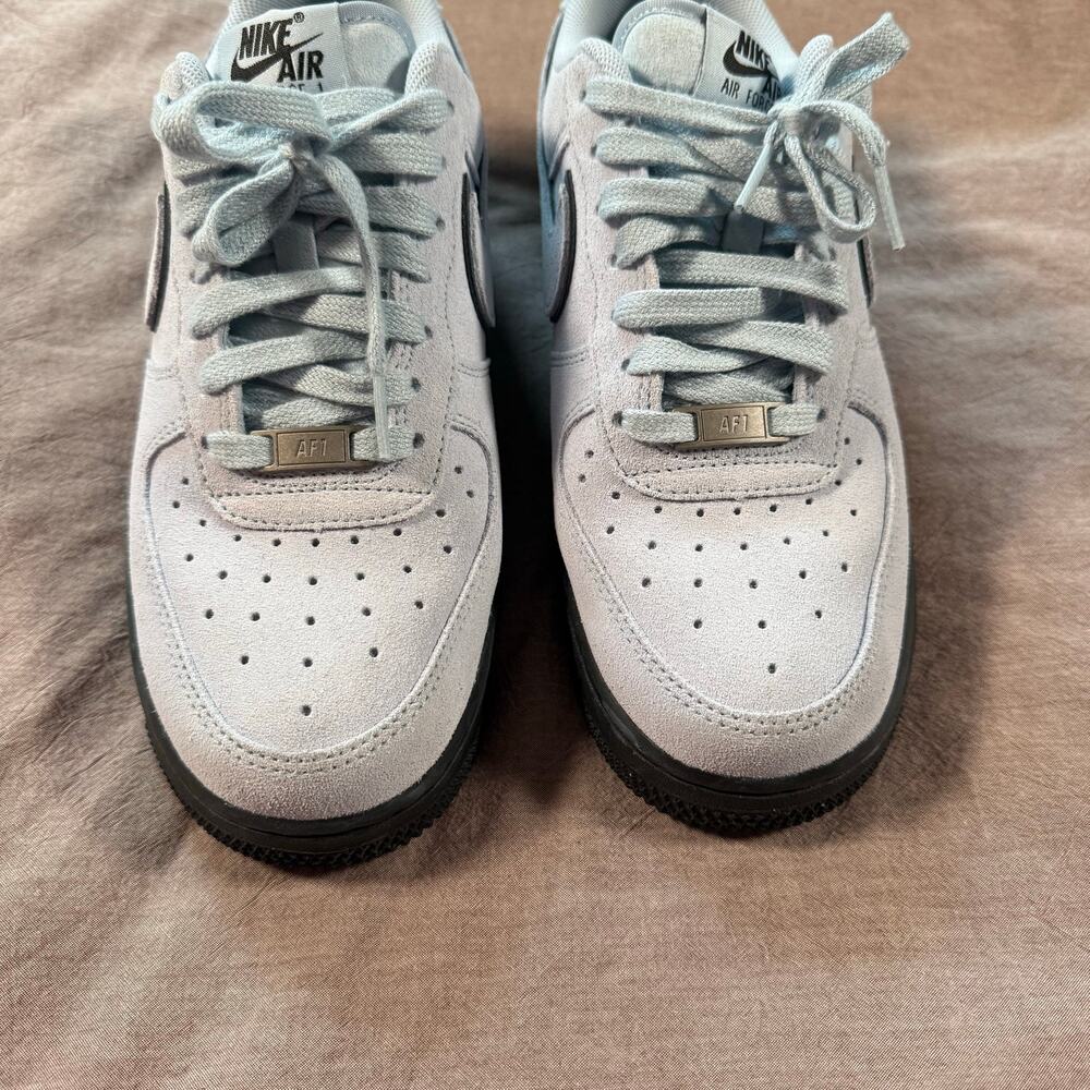Air Force 1 ‘07 LV8 suede sneakers in light blue size men’s 7 / women’s 8.5 - Picture 8 of 8